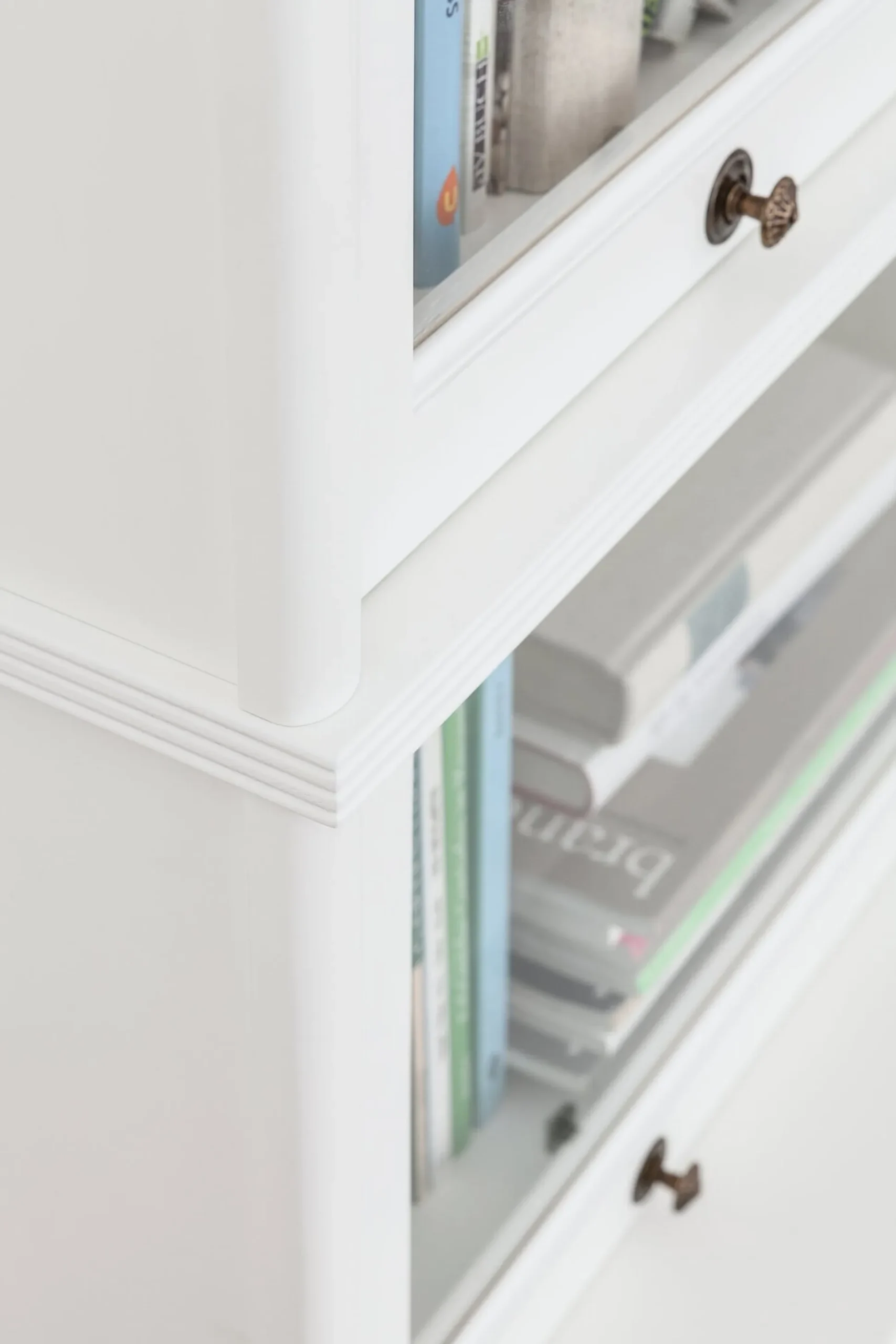 Bücherschrank weiß