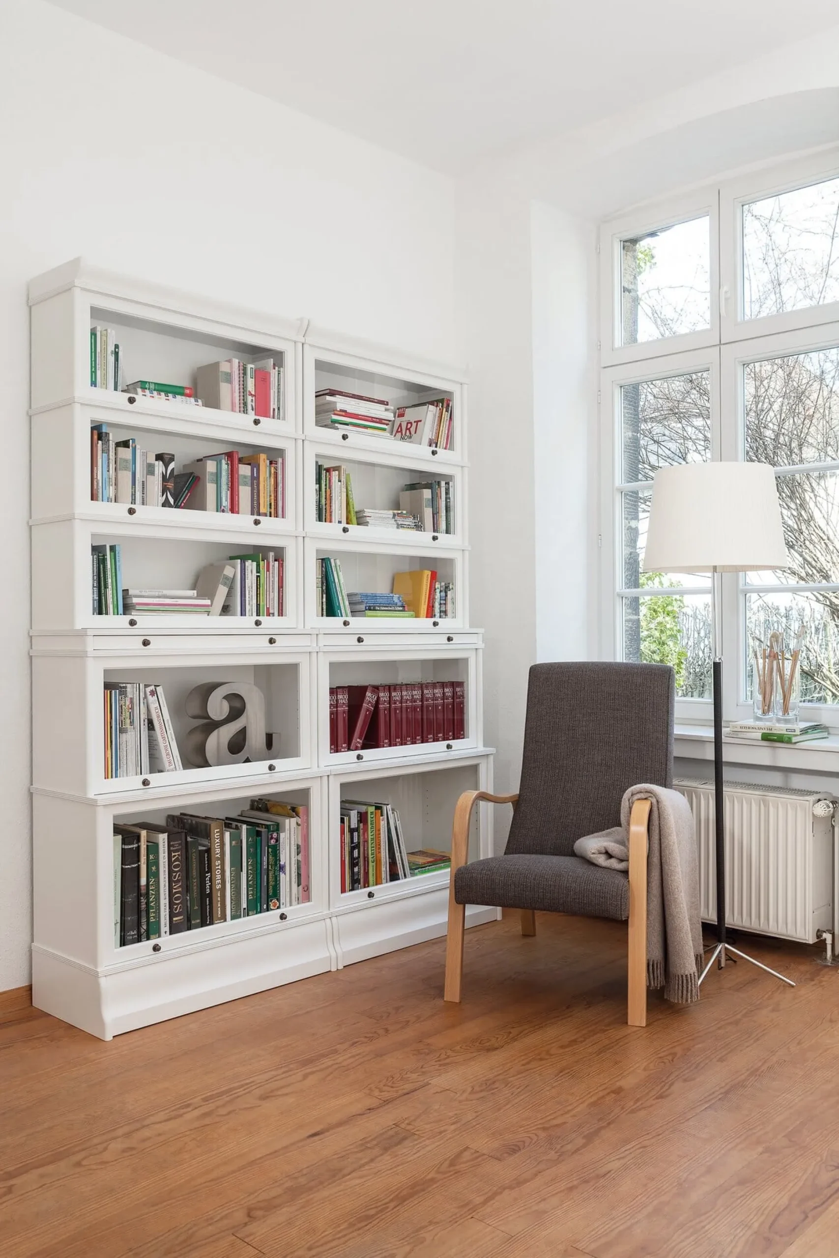 Bücherschrank weiß