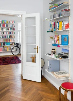 Buchstütze zu Wandregal RM3