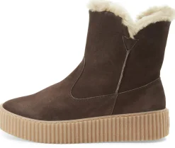 Damenboot mit Lammfell