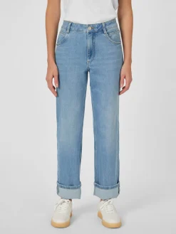 Damenjeans mit Aufschlag