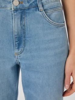 Damenjeans mit Aufschlag