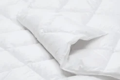 Gänsedaunen-Bettdecke leicht