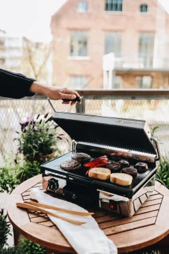 Großer Kontaktgrill quadratisch