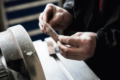 Handgefertigtes Flach-Erl-Messer