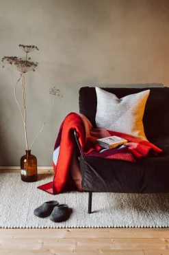 Handgewebter Schurwollteppich