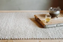 Handgewebter Schurwollteppich