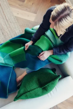 Lammwolldecke Bauhausstil