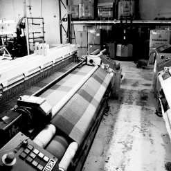 Lammwolldecke Bauhausstil