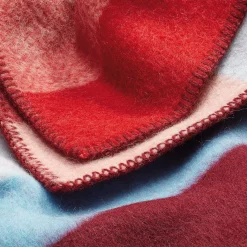 Lammwolldecke Bauhausstil