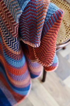 Lammwolldecke Naturtöne Fri