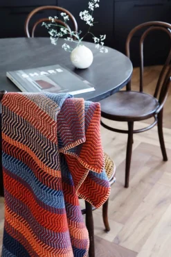 Lammwolldecke Naturtöne Fri