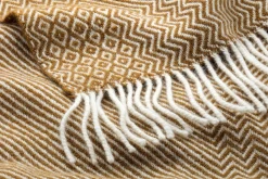 Lammwolldecke Zickzack-Streifen Kattefot