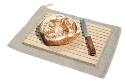 Schneidbrett mit Brotbeutel