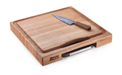 Schneidebrett mit Saftrille und Auffangschale