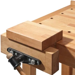 Werkbank mit Zubehör