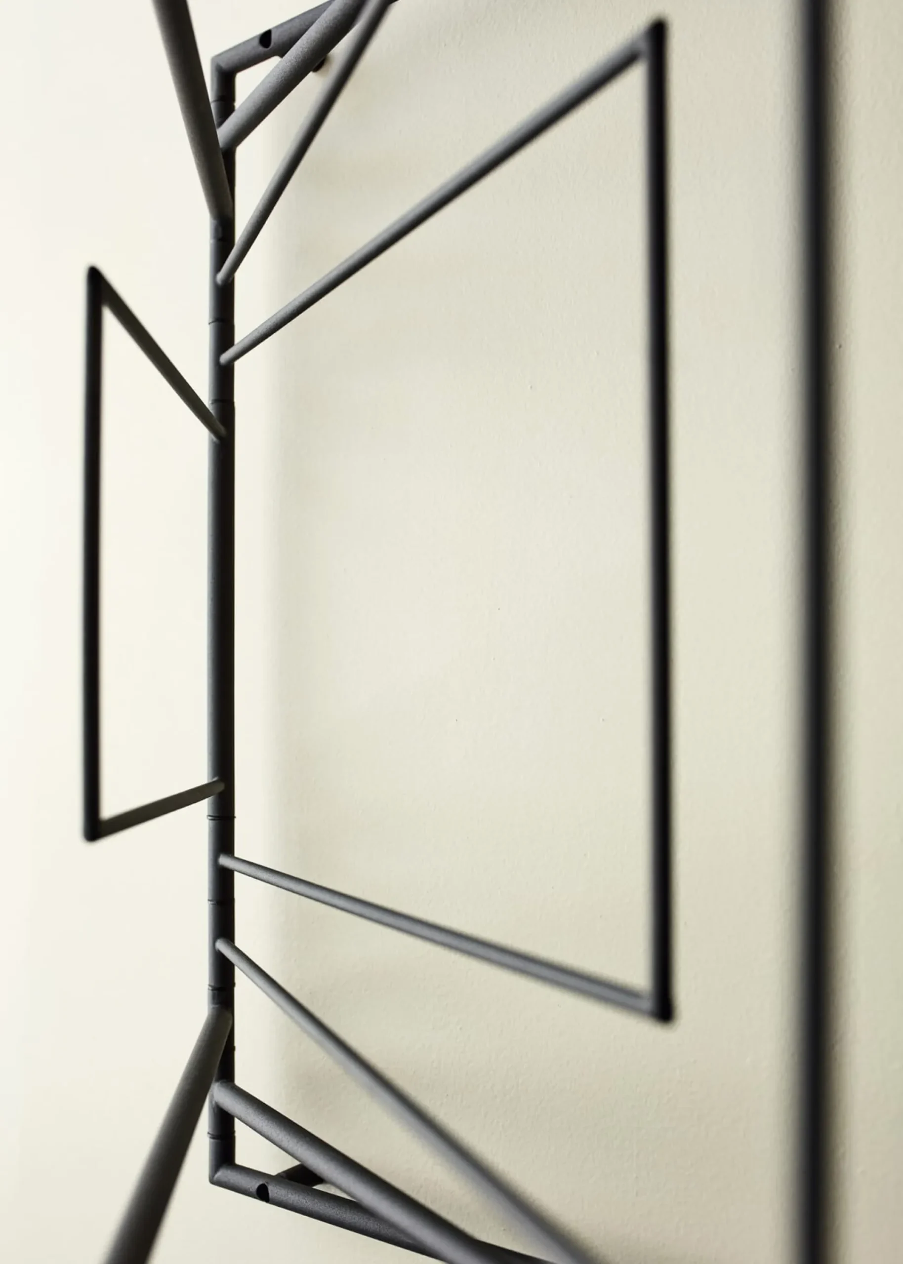 Wäsche- und Zeitungsständer Frame